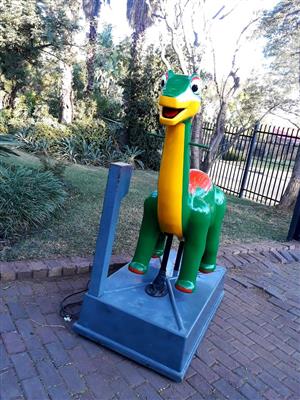Coin opperated dinosaur kiddy ride for sale ,make R1500 a month seconhand made by us in South Africa