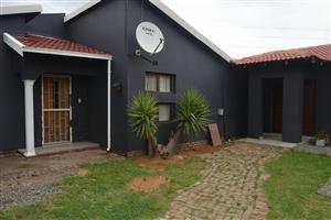 Large Renovated Property – Croydon