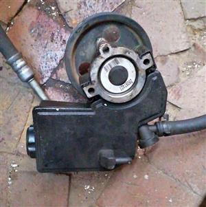 JEEP CHEROKEE 3.7 POWER STEERING PUMP.
