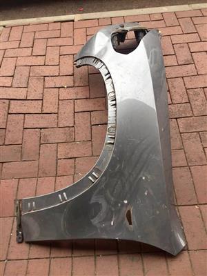 BMW E70 fenders for sell in good condition nice and cleanmy WhatsApp number