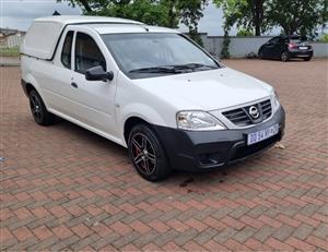  Nissan np200 1.6 safety pack with low mileage 