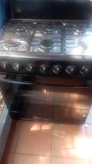 Sunbeam 6 plate gas stove and oven