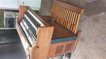Organ, Viscount electronic, model C.160.G.C.  Some switches need attention.
