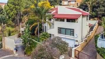 420m2 Exquisite Cluster Home - Seller Prepared to Look at All Offers