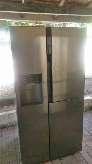 LG Side by side fridge
