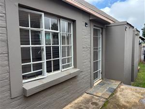 1-Bedroom Garden Flat in Horison, Roodepoort