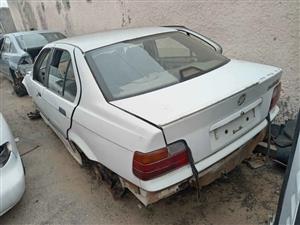 Bmw 323i e36 Stripping For Spares