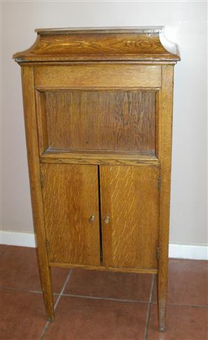 Vintage Original Columbia Grafonla Cabinet 