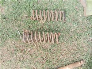 Chevrolet (2.5) rear springs both