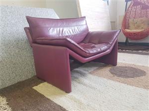 Post-modern 1980s single seater genuine  leather couch  designed by Nicoletti Salotti