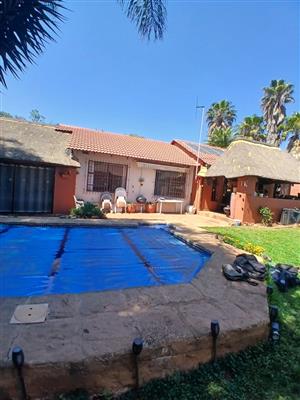 Thatch lapa 