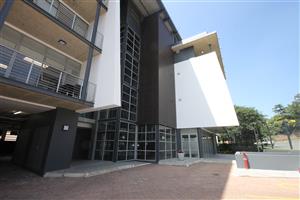 Office space to let in SOLEIL building Lyme Park