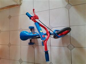  Kids bicycle for sale in excellent condition.  Kids at age 3/5 to enjoy 