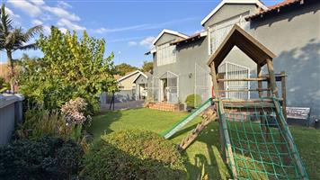 House For Sale in Fairland