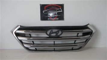 Hyundai Tucson '16-'18 front upper grille
