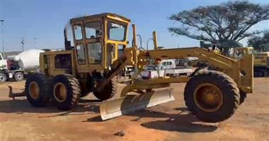 1993 model 140G Grader