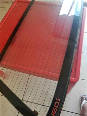 Toyota conquest or Tazz rear windscreen