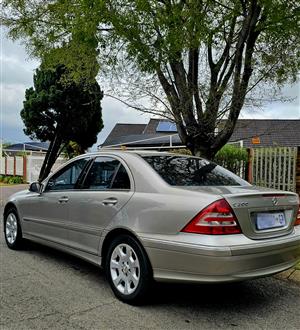 Mercedes-Benz C200 Kompressor Automatic 