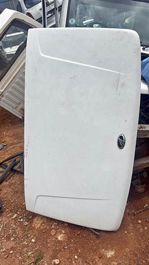 Mahindra bolero bonnet