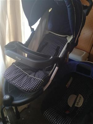 Bounce 3 wheel car seat and stroller