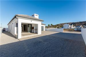 Stunning 3-bed house for sale in Sandy Point Beach Estate