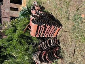 Roof Tiles & Round Ridges 