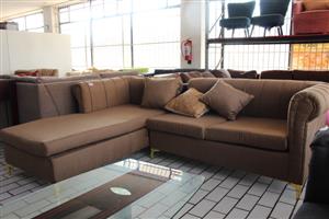 BROWN LSHAPE 2PC W/PILLOWS(S066670C)