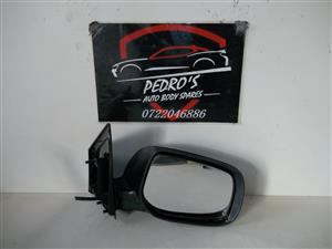 Toyota Yaris '07-'11 right mirror (Electrical)