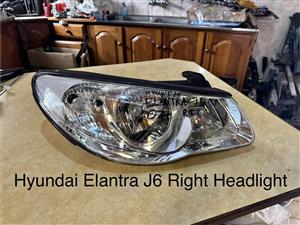 Hyundai Elantra J6 Right Headlight