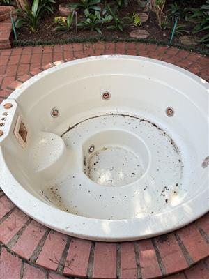 Garden Jacuzzi for sale with pump