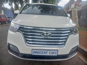 2019 HYUNDAI H1 BUS 2.5 DIESEL, AUTOMATIC, WHITE COLOR, MILEAGE 43000KMS
