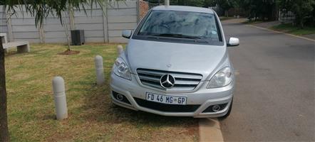 Used 2011 Mercedes-Benz B-Class B200 auto
