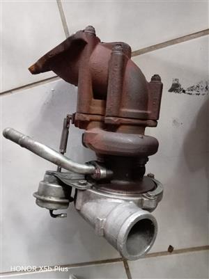 Mahindra scorpio Turbocharger and diesel pump with injectors 