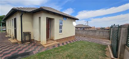 House to rent in Glenway 