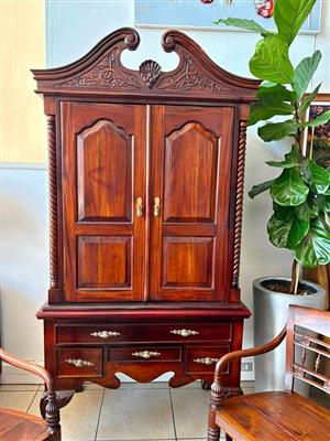 Traditional Solid Wood Cabinet