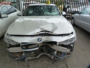 BMW 320i F30 AT - 2016 STRIPPING FOR SPARES
