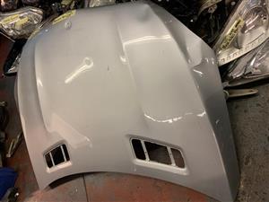 MERCEDEZ BENZ BONNET 