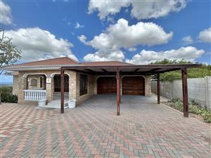 Single level Family home in Wavecrest