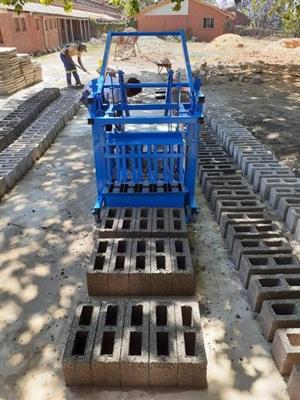 STATIC ELECTRIC BRICK MACHINE 3IN1- BLOCK,MAXI,STOCK