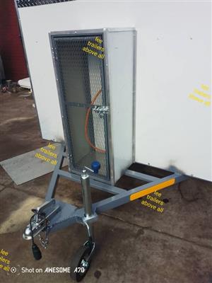 Mobile kitchen trailers