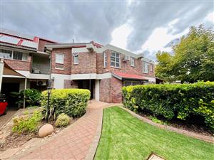 Luxurious 5-Bedroom Residence with Premium Amenities