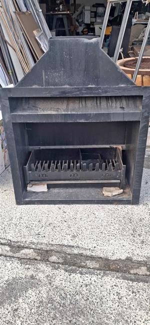 Megamaster 750 Fireplace