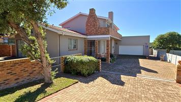 House For Sale in Kleinbaai