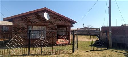 Solid, Low-Maintenance Family Home in Sebokeng!
