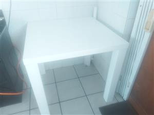 Formica white table