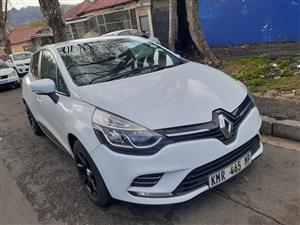 RENAULT CLIO 4 900T WITH TURBO IN EXCELLENT CONDITION 