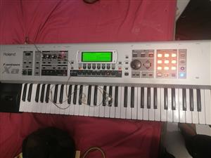 Roland fantom xa 61 keys keys synthesizer keyboard.. Very well looked after