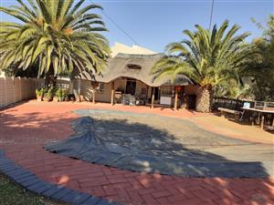 STUNNING 4 BEDROOM HOUSE WITH A POOL FOR SALE IN FOCHVILLE