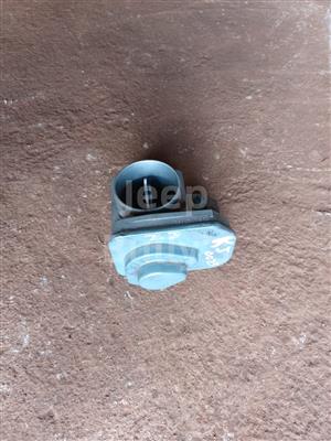 2.8 Jeep Cherokee KJ Used Throttle Body- Jeep Spares 