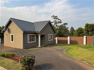 Fully Furnished One-Bedroom Garden Cottage in Hilton